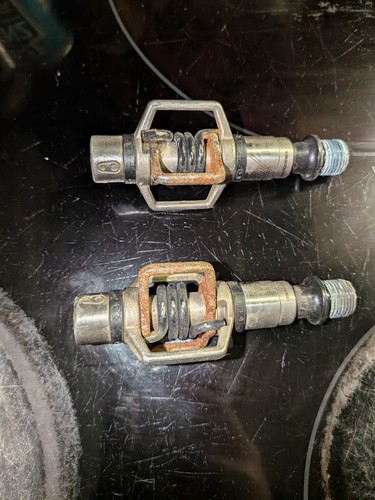 Crankbrothers egg beater - egg,